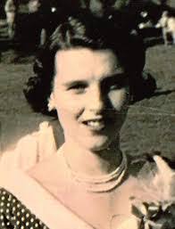 Miriam Benson's Instagram, Twitter & Facebook