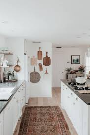 Con el fin de crear un espacio con una atmósfera llena de comodidad y confort es importante decorar un de las paredes. 15 Ideas Para Decorar Las Paredes De La Cocina