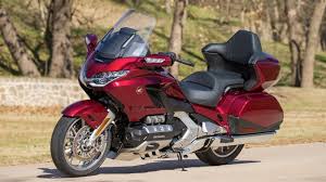 Haben sie den neuen look der honda gl 1800 gold wing tour 2021 überprüft? Honda Gold Wing Wallpapers Wallpaper Cave
