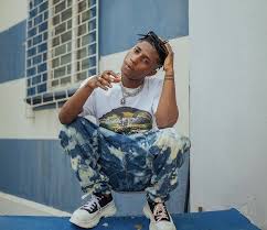 He earns a good sum of money through his streams and the sale of his merchandise. Bella Shmurda Biography Real Name Age Musics And Net Worth Contents101 Singer Big People Bella