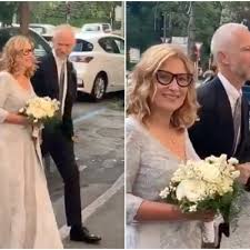 One divided his assets by italian law, giving half to his second wife, nicoletta mantovani, and half to his four daughters; Nicoletta Mantovani E Alberto Tinarelli Sposi Foto E Video Del Matrimonio Della Vedova Di Pavarotti