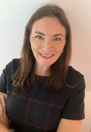 Roxanne Heaton's Instagram, Twitter & Facebook