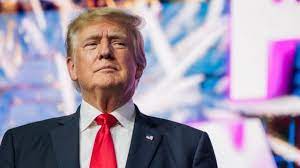 أعلن موقع التواصل الاجتماعي فيسبوك، اليوم الجمعة، أن حظر حساب الرئيس الأمريكي السابق دونالد ترامب سيستمر حتى 7 يناير2023، أي لمدة عامين كاملين، منذ تعليقه على Ø¯ÙˆÙ†Ø§Ù„Ø¯ ØªØ±Ø§Ù…Ø¨ ÙˆØ²Ø§Ø±Ø© Ø§Ù„Ø¹Ø¯Ù„ Ø§Ù„Ø£Ù…Ø±ÙŠÙƒÙŠØ© ØªØ£Ù…Ø± Ø¨ØªØ³Ù„ÙŠÙ… Ø§Ù„Ø³Ø¬Ù„Ø§Øª Ø§Ù„Ø¶Ø±ÙŠØ¨ÙŠØ© Ù„Ù„Ø±Ø¦ÙŠØ³ Ø§Ù„Ø³Ø§Ø¨Ù‚ Ø¥Ù„Ù‰ Ø§Ù„ÙƒÙˆÙ†ØºØ±Ø³ Bbc News Ø¹Ø±Ø¨ÙŠ