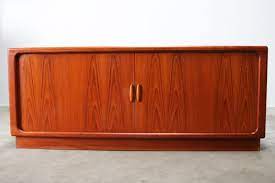 Dyrlund danish teak mid century tambour door sideboard credenza hutch marykaysfurniture. Danische Credenza Aus Teak Mit Rollturen Von Dyrlund 1950er Bei Pamono Kaufen