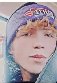 Anthony Carr's Instagram, Twitter & Facebook