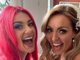 Amy Crawley's Instagram, Twitter & Facebook