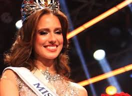 Najla Ali Malala se corona Miss Intercolegial Pando 2023 |Pasarela