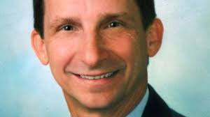 Defying rookie conventions, Montanari brings influence and experience to  City Council