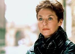 Silent Witness star Amanda Burton admits surprise return to show left her  in tears