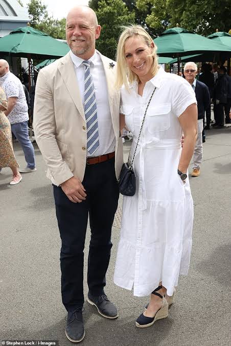 Wimbledon 2022: Zara Tindall and Mike Tindall lead royal arrivals | Daily  Mail Online