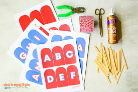 Flowers and berries adorn each letter and number. Free Printable Patriotic Banner I Should Be Mopping The Floor