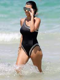 15 Best Swimsuits For Large Busts With Underwire In 2019 Large Bust Swimsuit Swimsuit For Big Tummy Swimsuits For Big Bust