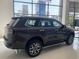 Ford Everest Titanium 4x4 2024: Giá Xe, Thông Số Và Đánh Giá