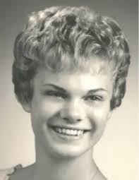 Karen Eslick's Instagram, Twitter & Facebook