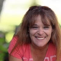 Rachel Mccully's Instagram, Twitter & Facebook