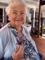 One of the greatest gifts life ever gave me 👯‍♀️ Happy birthday to my  twinny, my sister, my ride or die. You are the kind of love people spend  their whole lives