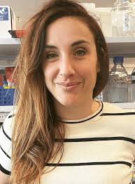 Ashlee Hutchinson's Instagram, Twitter & Facebook