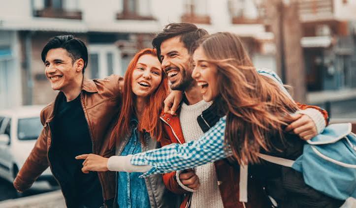 Estos son los amigos que debes incluir en tu vida, según Harvard