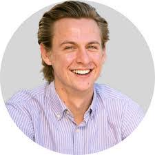 Stuart Tuttle's Instagram, Twitter & Facebook