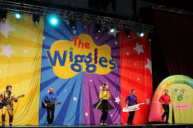 It features episodes from the wiggles' world (tv series). The Wiggles In Concert At Hobart S Derwent Entertainment Centre 2014 Abc News Australian Broadcasting Corporation