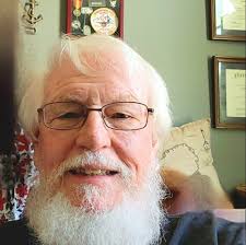 To fight the oligarchy, she must live like the oligarchy.