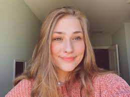 Arrington needs our prayers! She has a couple of challenging adult  decisions to make upon ending her sophomore year of college. ♥️my ABC Family