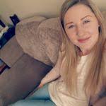 Elsa Bowen's Instagram, Twitter & Facebook