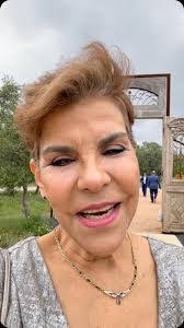 Eva Gutierrez's Instagram, Twitter & Facebook