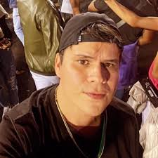 Ana Laura (@AnitaIsidoro)