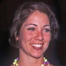 Tonya Crowe's Instagram, Twitter & Facebook