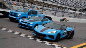 If you will be driving the car daily or at least have the car in the on state, then the engine will cycle on and off and keep the 12 volt battery fully. Chevy C8 Corvette Camaro Silverado Pace Cars At Daytona 500 Weekend Toysmatrix