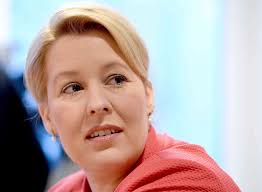 Wegen fehler in ihrer doktorarbeit gab es für ministerin franziska giffey (spd) nur eine rüge. Doktorarbeit Von Familienministerin Franziska Giffey Unter Plagiatsverdacht
