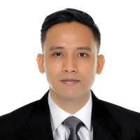 Larry Bustamante's Instagram, Twitter & Facebook