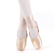 Whenever your feet hurt from wearing high heel shoes, a comfortable pair of women’s flat shoes are ideal for saving the day. Ballet Slippers