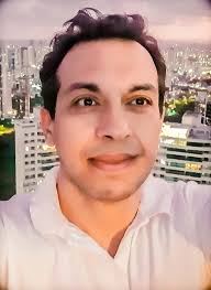 Pesquisadores da UNIFAL-MG estão entre os mais influentes do mundo; Cláudio  Viegas e Adriano Mendes figuram no ranking Elsevier BV