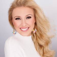 Jill Kammerer's Instagram, Twitter & Facebook