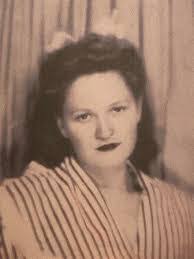 Josie Riddle's Instagram, Twitter & Facebook