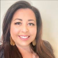 Colette Roth's Instagram, Twitter & Facebook