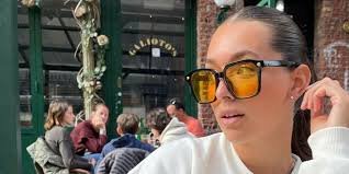 Delphine Wespiser révèle le salaire de Miss France dans Touche pas à mon  poste