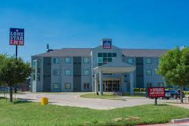 Image result for Rodeway Inn Decatur TX