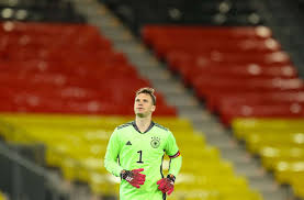 Neuer began playing soccer before he was five years old. Torhuter Der Nationalmannschaft Vor Jubilaum Manuel Neuer Und Der Club Der 100 Er Wer Ist Noch Dabei Sportmeldungen Stuttgarter Zeitung