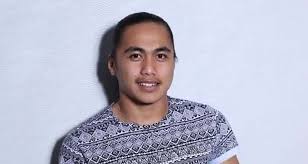 Kerap bergaya tomboy bahkan membuat aprilia kala itu sempat diduga merupakan pria. Salut Buat Aprilia Manganang Yang Tetap Membela Indonesia Meski Dirinya Dicemooh