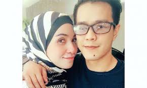 Ini dia bekas suami rozita che'wan terla. Setahun Kahwin Izreen Azminda Kini Hamil