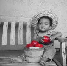Black And White Art With Red Accents How To Do Black And White With Selective Color In Photoshop Elements Color Splash Photography Color Splash Photo Selective Color Photography