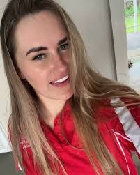 Jessica Tarleton's Instagram, Twitter & Facebook