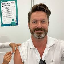 Thomas Madsen's Instagram, Twitter & Facebook