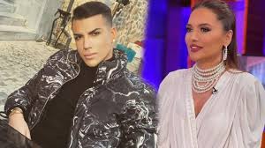 Kerimcan durmaz haberleri ile ilgili son dakika gelişmeleri, en sıcak haberler ve geçmişten bugüne tüm detaylar güncel kerimcan durmaz haber sayfasında yer alıyor. Demet Akalin Dan Kerimcan Durmaz A Zeytin Dali Yasam Www Abdpost Com Amerika Dan Haberler