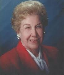 Maxine Thayer's Instagram, Twitter & Facebook