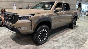 The 2022 nissan frontier has been announced, but it is not yet available for purchase. 2022 Nissan Frontier Lands In Chicago In Crew Cab Pro 4x Spec Wearing Baja Storm Autoevolution