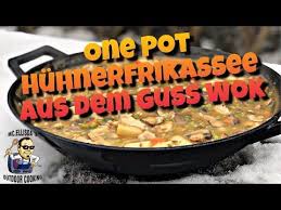 142 One Pot Huhnerfrikassee Aus Dem Guss Wok Dutch Oven Rezept Youtube Huhnerfrikassee Huhner Frikassee Dutch Oven Rezepte
